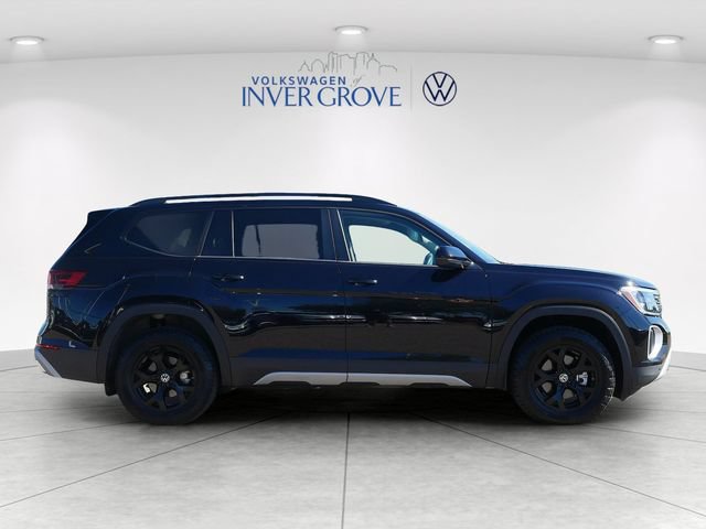 Certified 2026 Volkswagen Atlas Peak Edition AWD/4WD image 8