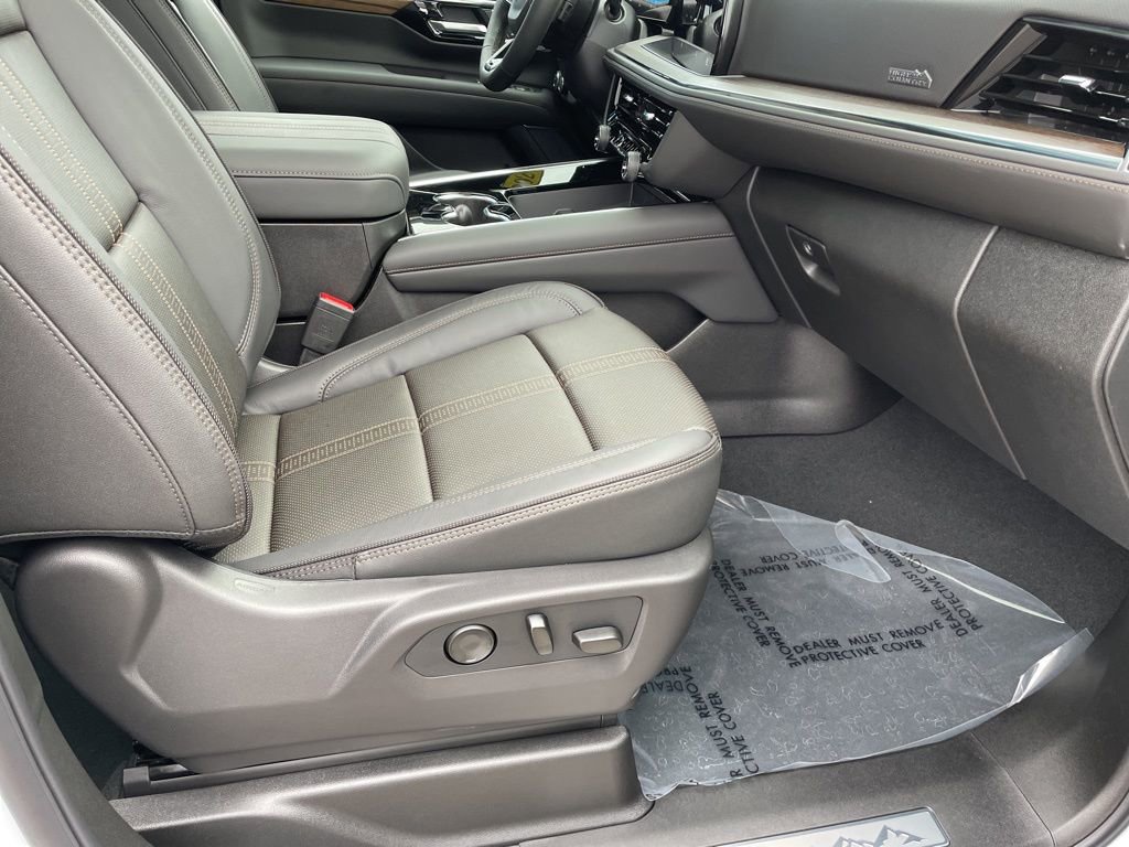 New 2026 Chevrolet Suburban High Country image 29