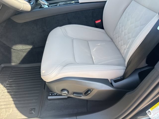 New 2026 Volvo XC60 B5 Plus w/ Protection Package Premier AWD/4WD image 15