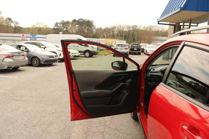 Used 2024 Subaru Crosstrek 2.0i Premium AWD/4WD image 16