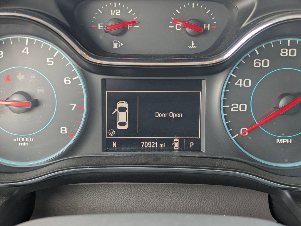 Used 2018 Chevrolet Cruze LS image 17