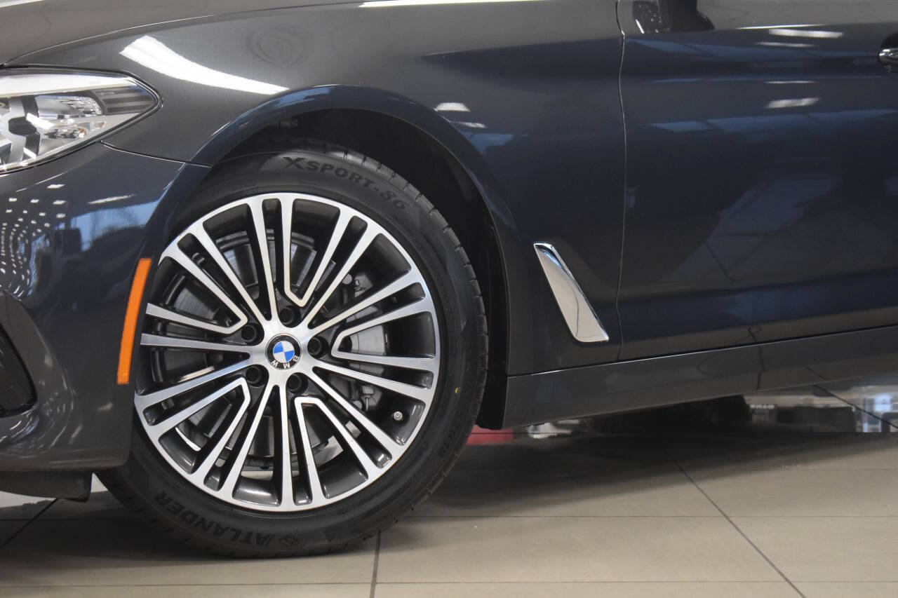 Used 2018 BMW 540i RWD image 16