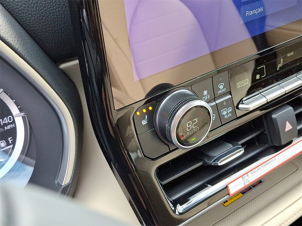New 2025 Toyota Highlander XLE image 15