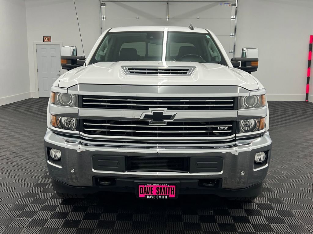 Used 2018 Chevrolet Silverado 2500 LTZ w/ Duramax Plus Package AWD/4WD image 5