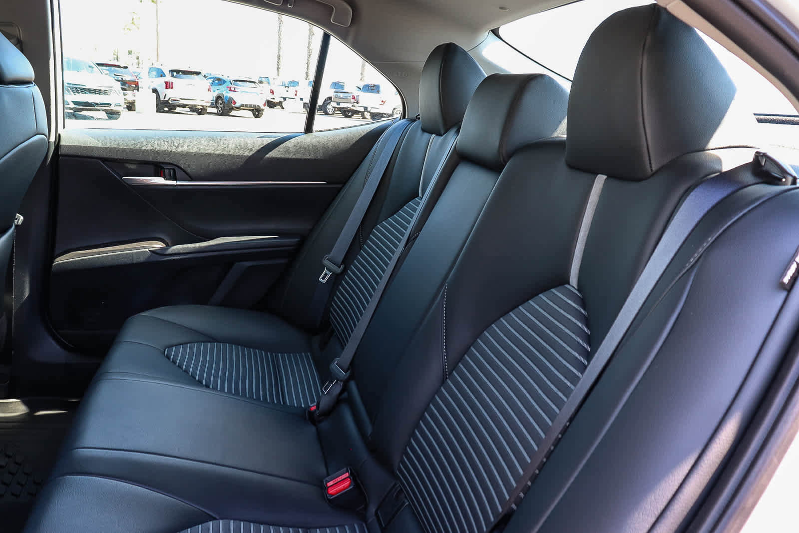 Used 2024 Toyota Camry SE FWD image 21