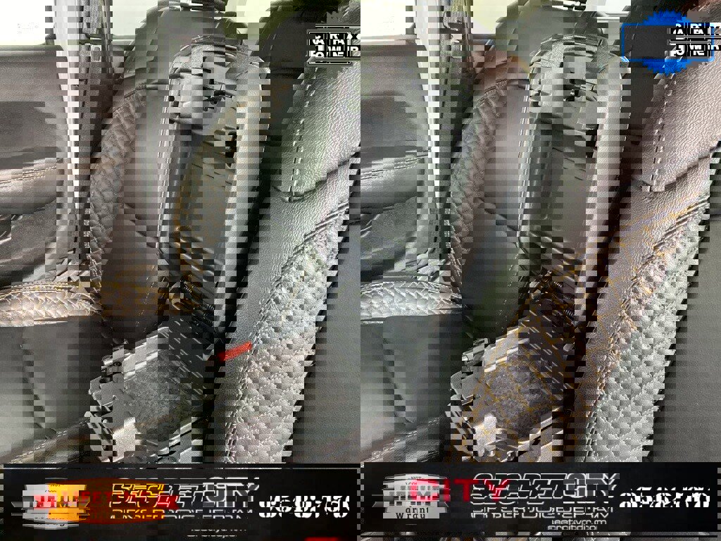 Used 2022 Jeep Wrangler Unlimited Sahara image 26