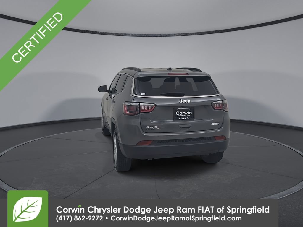 Certified 2024 Jeep Compass Latitude image 12