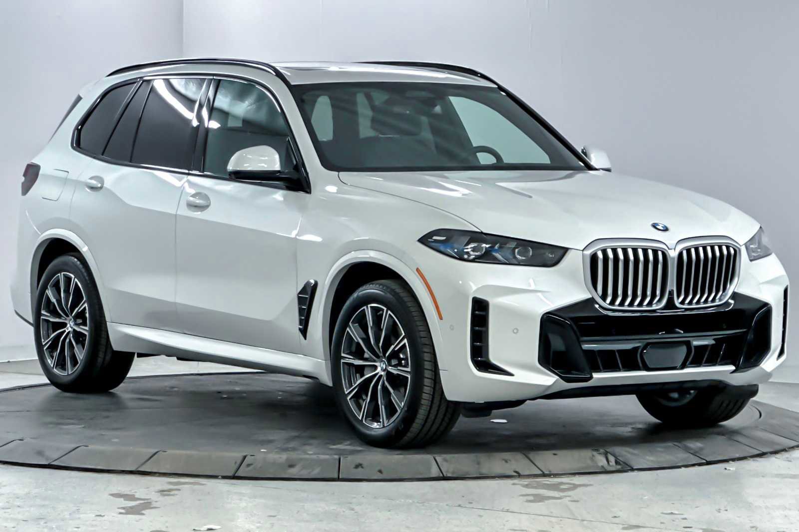 New 2026 BMW X5 xDrive40i w/ Executive Package image 9
