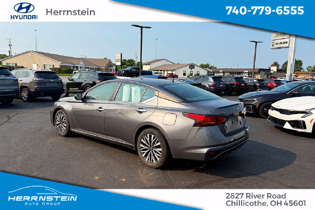 Used 2024 Nissan Altima 2.5 SV FWD image 5