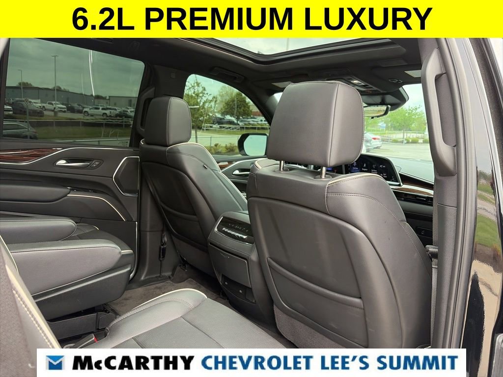 Used 2023 Cadillac Escalade Premium Luxury w/ LPO, Illumination Package AWD/4WD image 40