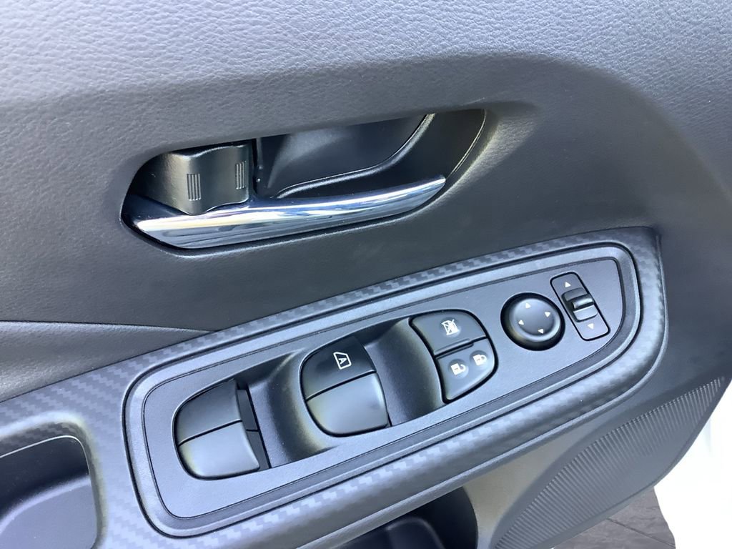 New 2025 Nissan Versa SV w/ Trunk Package FWD image 23