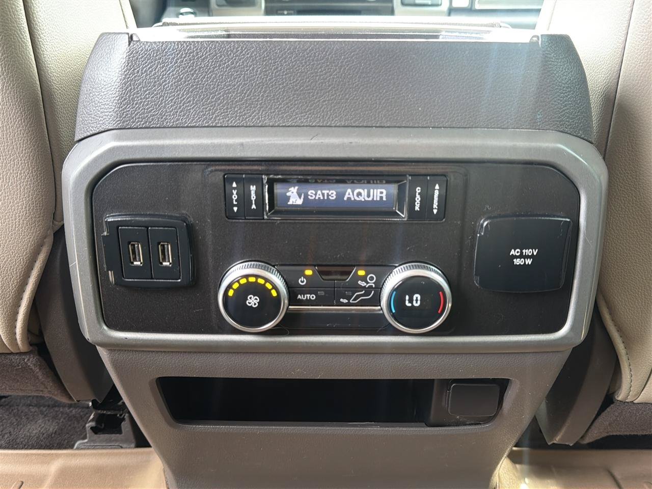 Used 2018 Ford Expedition Max XLT w/ Equipment Group 202A AWD/4WD image 19