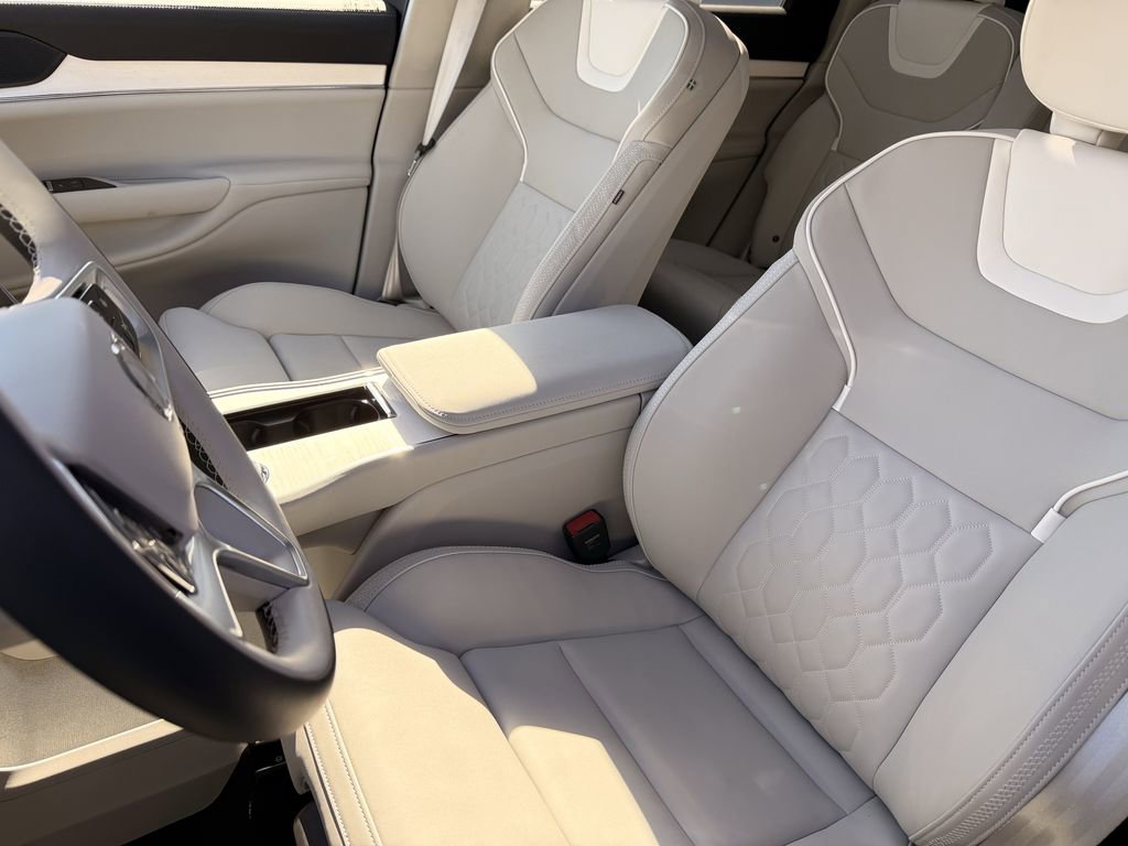 New 2025 Volvo EX90 Ultra AWD/4WD image 34
