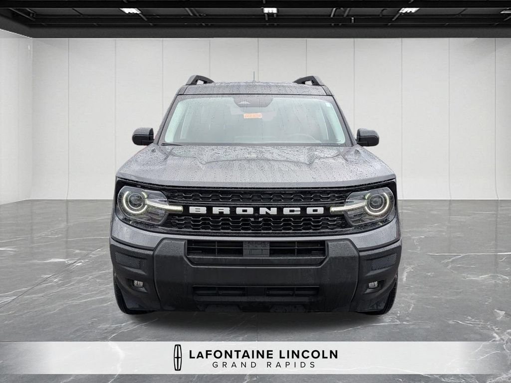 Used 2025 Ford Bronco Sport Outer Banks AWD/4WD image 8
