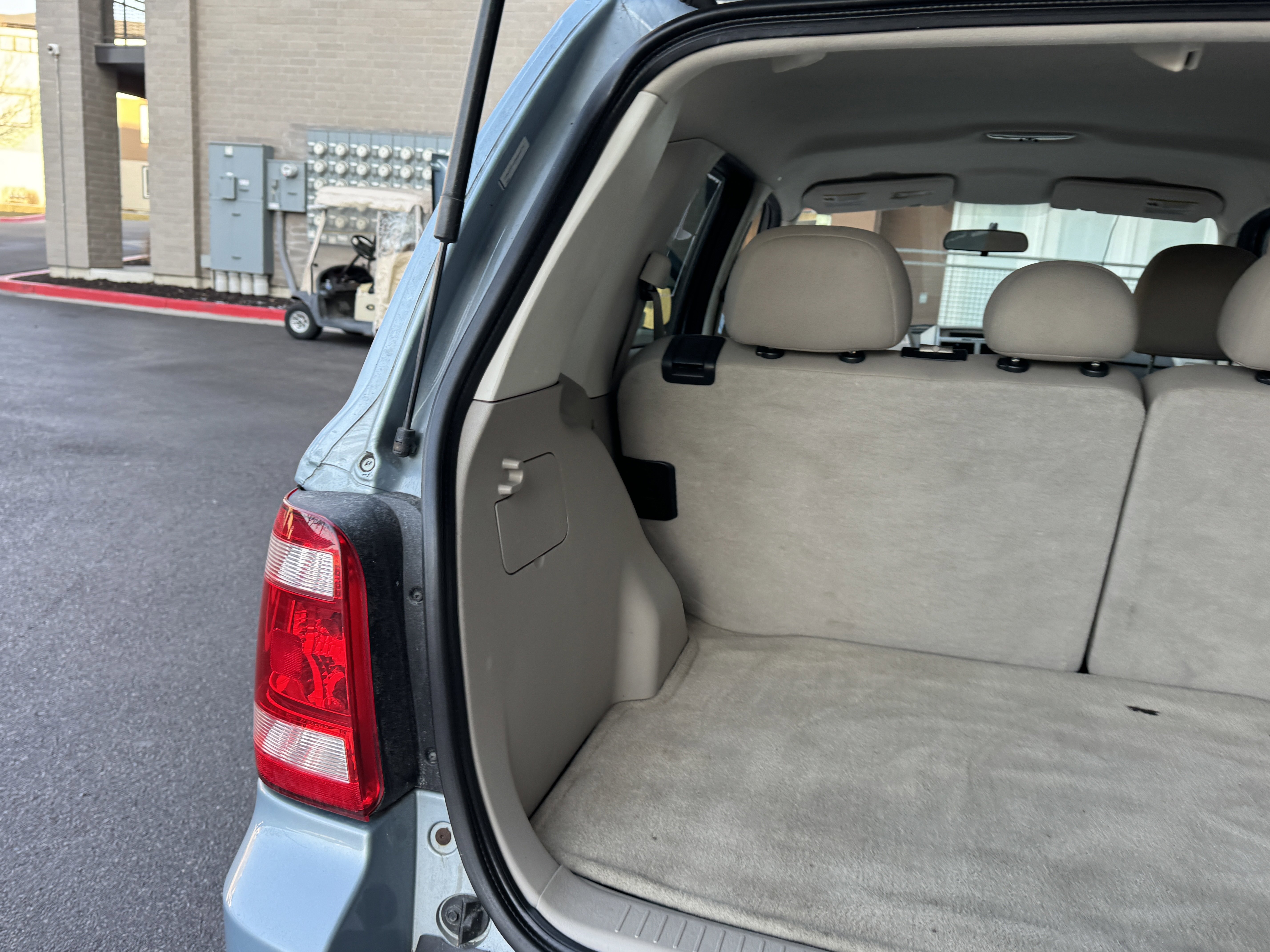 Used 2008 Ford Escape 4WD Hybrid image 31