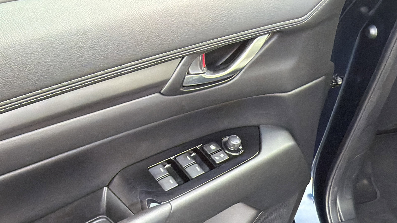 Certified 2023 MAZDA CX-5 AWD 2.5 S w/ Preferred Package image 11