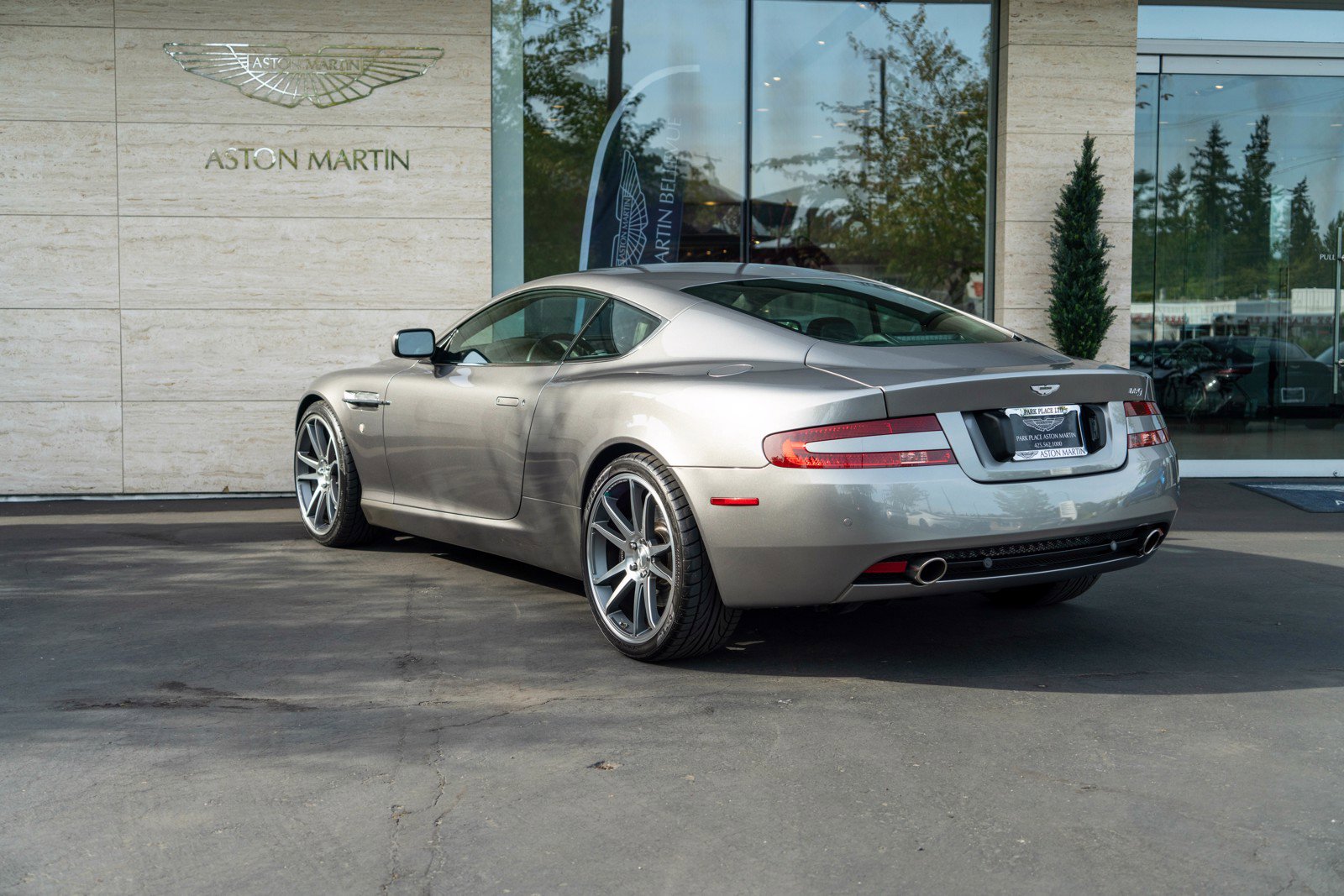 Used 2006 Aston Martin DB9 Coupe RWD image 47