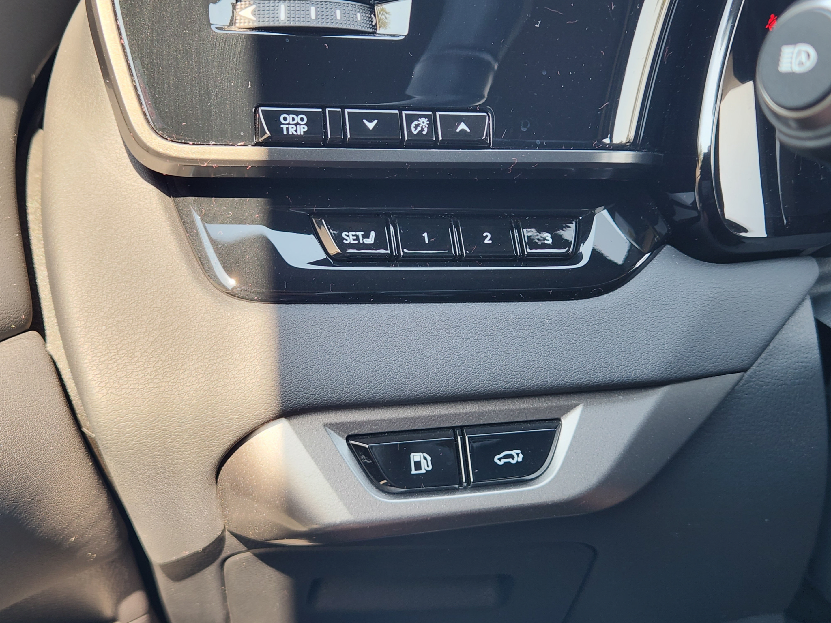 Used 2024 Lexus RX 350 Premium Plus w/ Accessory Package (Z1) FWD image 18