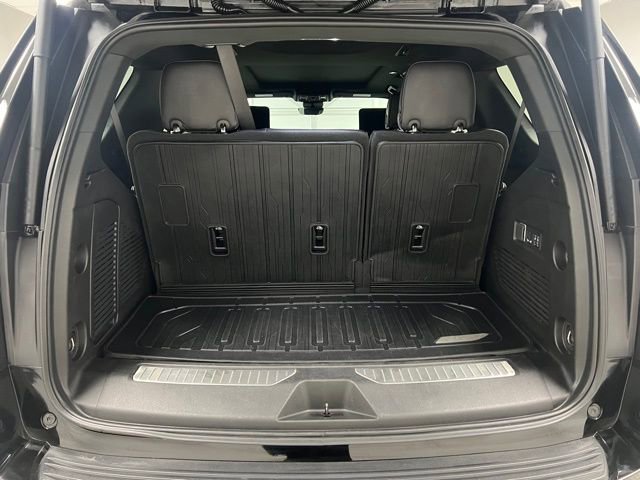 Used 2025 GMC Yukon AT4 Ultimate w/ LPO, Floor Liner Package AWD/4WD image 50