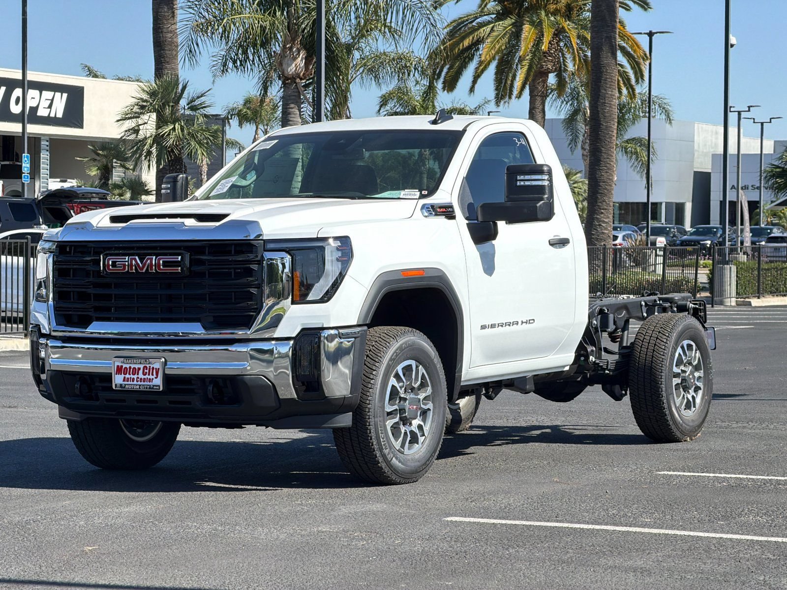 New 2026 GMC Sierra 3500 Pro w/ Convenience Package RWD image 8