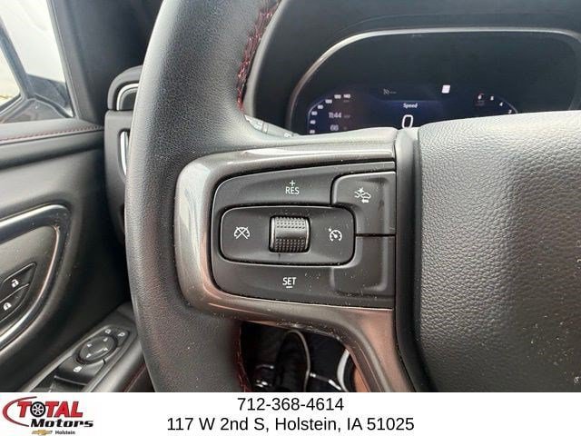 Used 2023 Chevrolet Suburban RST AWD/4WD image 23