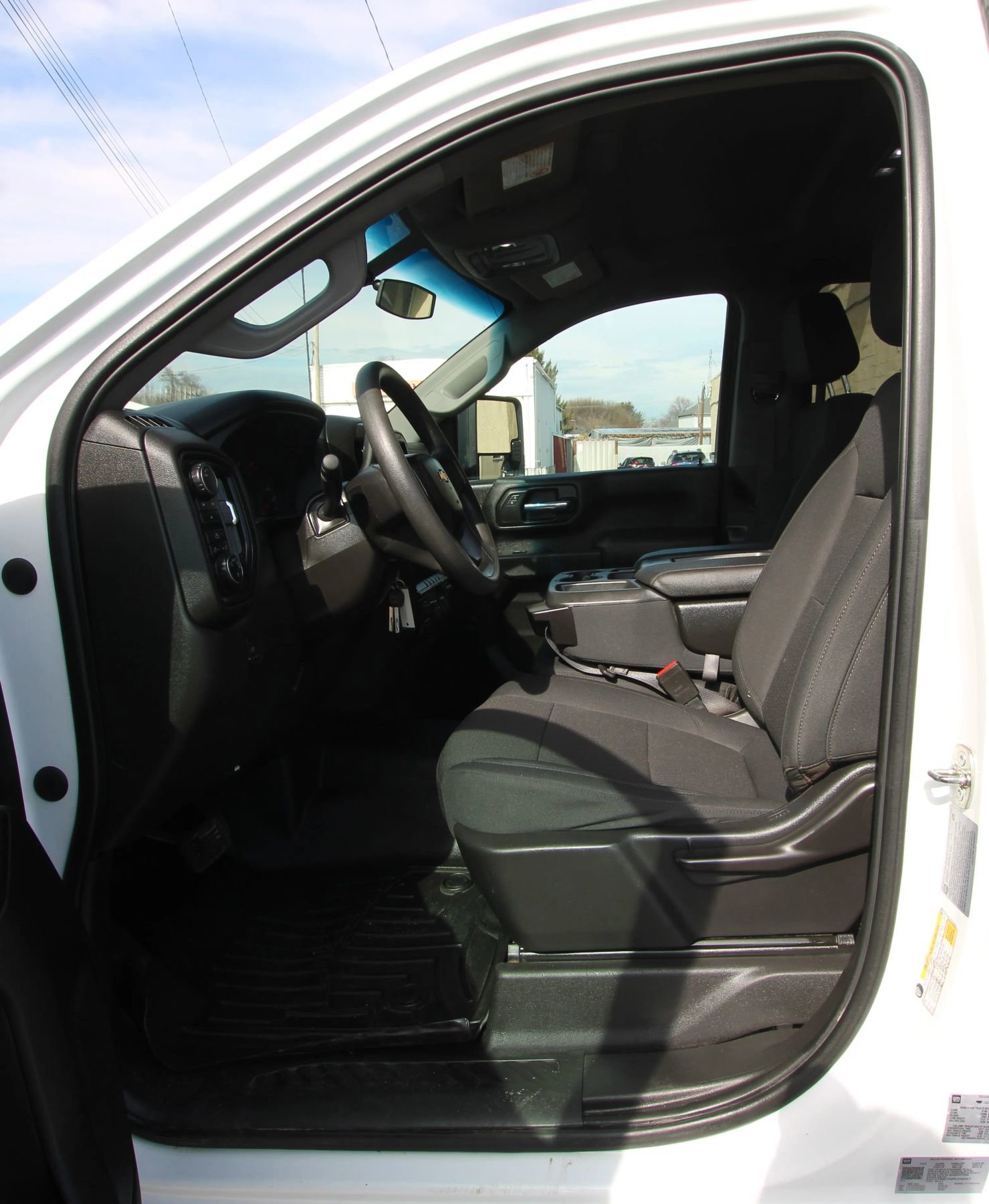 Used 2023 Chevrolet Silverado 2500 Custom w/ Custom Convenience Package image 9