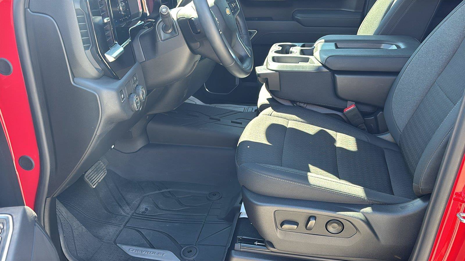 Certified 2026 Chevrolet Silverado 1500 LT w/ Texas Edition Plus RWD image 14