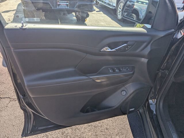 Used 2019 GMC Acadia SLT AWD/4WD image 16