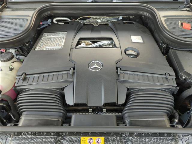 New 2026 Mercedes-Benz GLS 580 4MATIC image 16