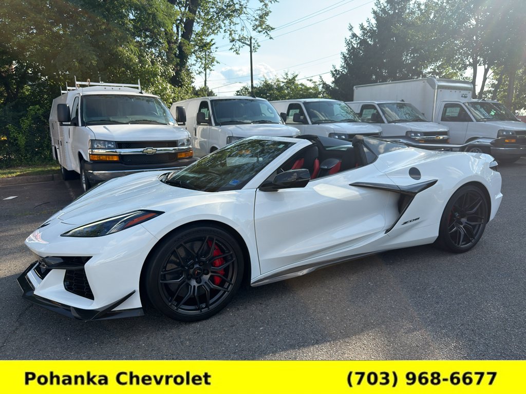Used 2024 Chevrolet Corvette Z06 w/ Z07 Performance Package RWD image 30