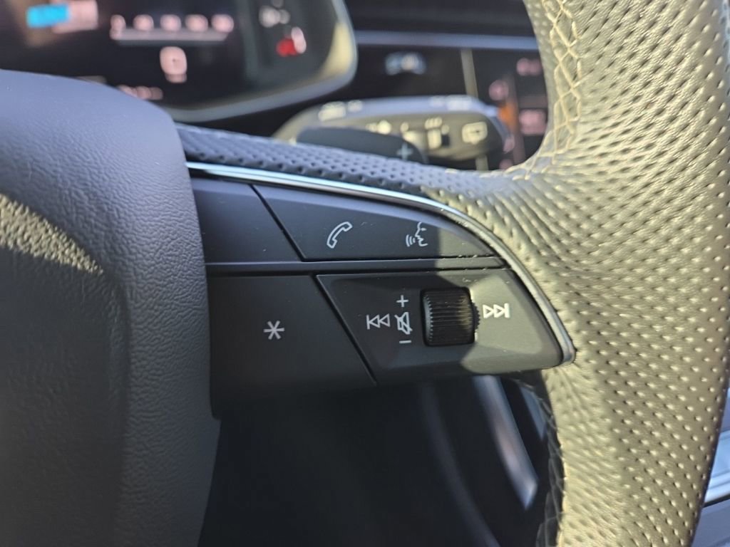 Used 2023 Audi SQ8 Prestige w/ Prestige Package image 30