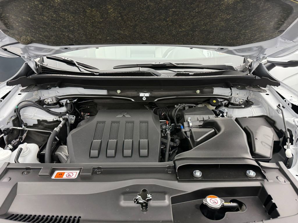 New 2026 Mitsubishi Eclipse Cross SEL AWD/4WD image 25