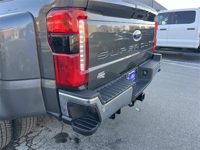 Used 2025 Ford F350 Lariat w/ Lariat Ultimate Package image 10