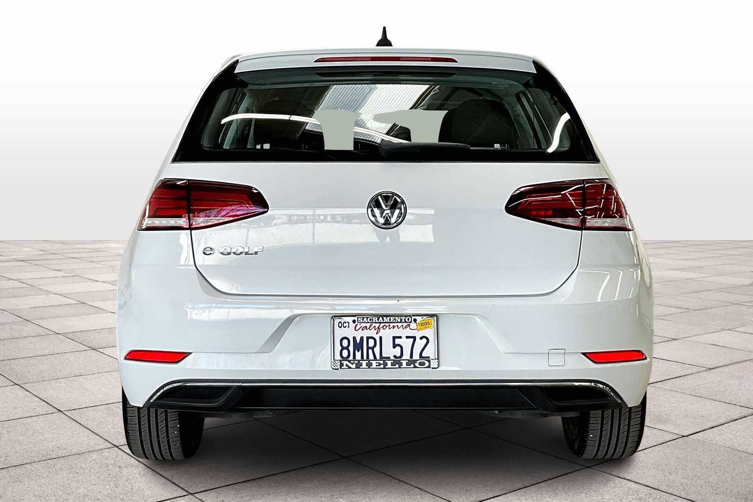 Used 2019 Volkswagen e-Golf SE w/ Driver Assistance Package image 9