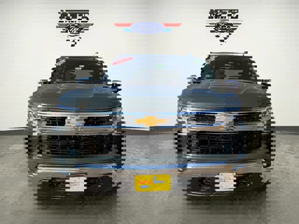 Used 2025 Chevrolet Silverado 1500 LT image 8