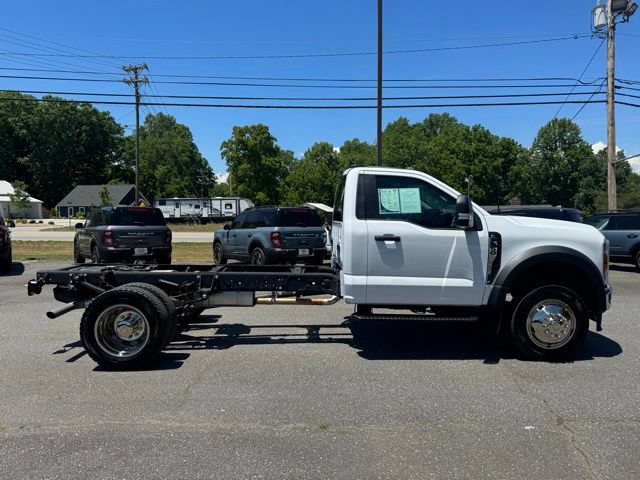 Used 2025 Ford F550 2WD Regular Cab Super Duty w/ XL Chrome Package image 9