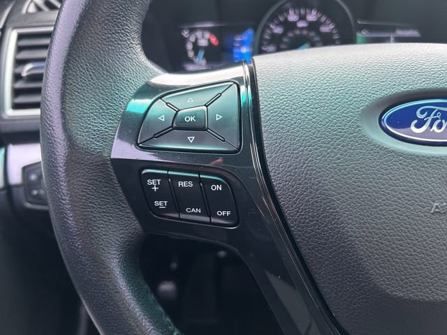 Used 2017 Ford Explorer XLT w/ XLT Technology Feature Bundle image 30