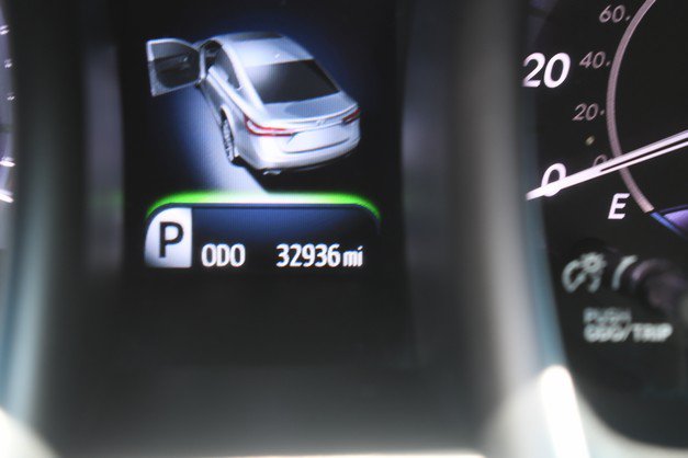 Used 2016 Toyota Avalon XLE Plus FWD image 33
