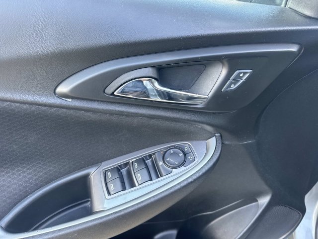 Used 2024 Chevrolet Malibu LT FWD image 24