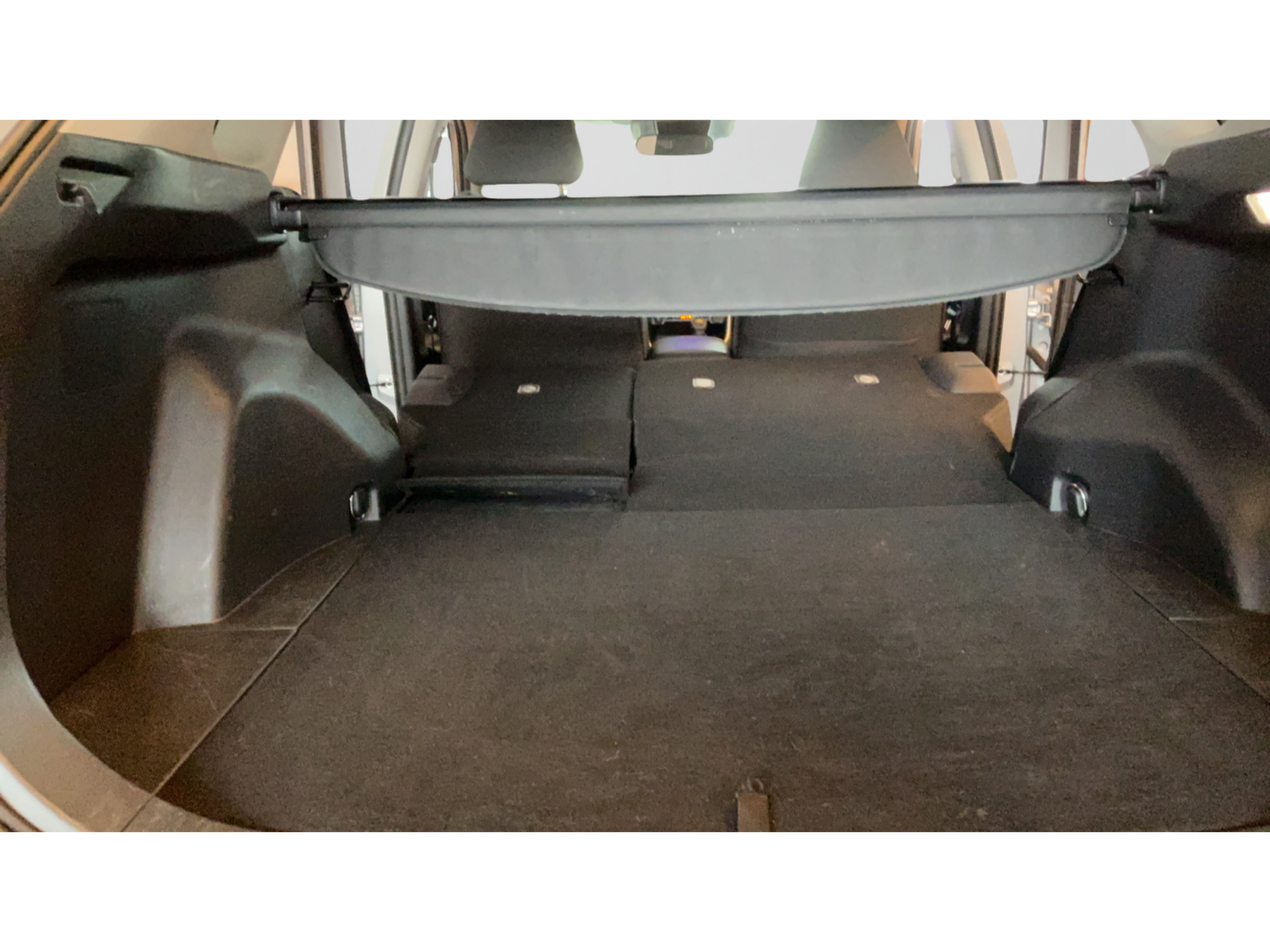 Certified 2025 Toyota RAV4 XLE AWD/4WD image 30