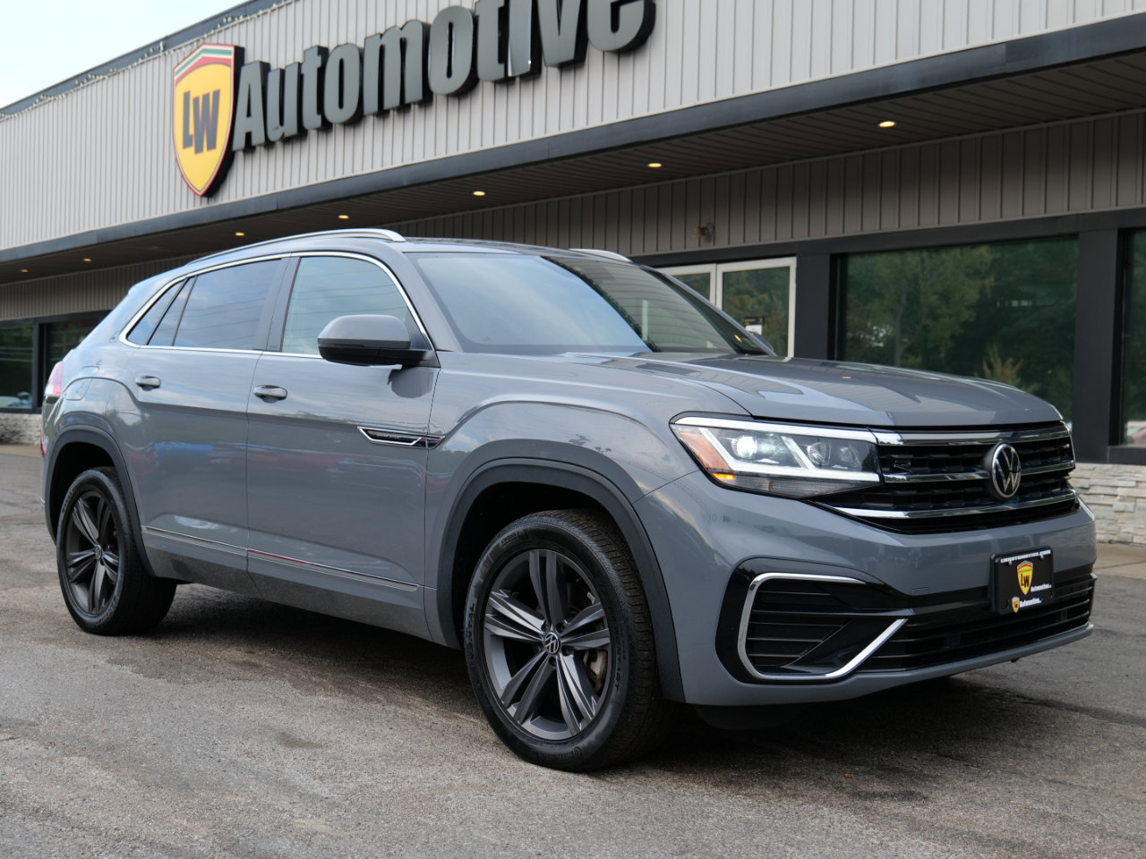 Used 2022 Volkswagen Atlas Cross Sport SEL R-Line image 66