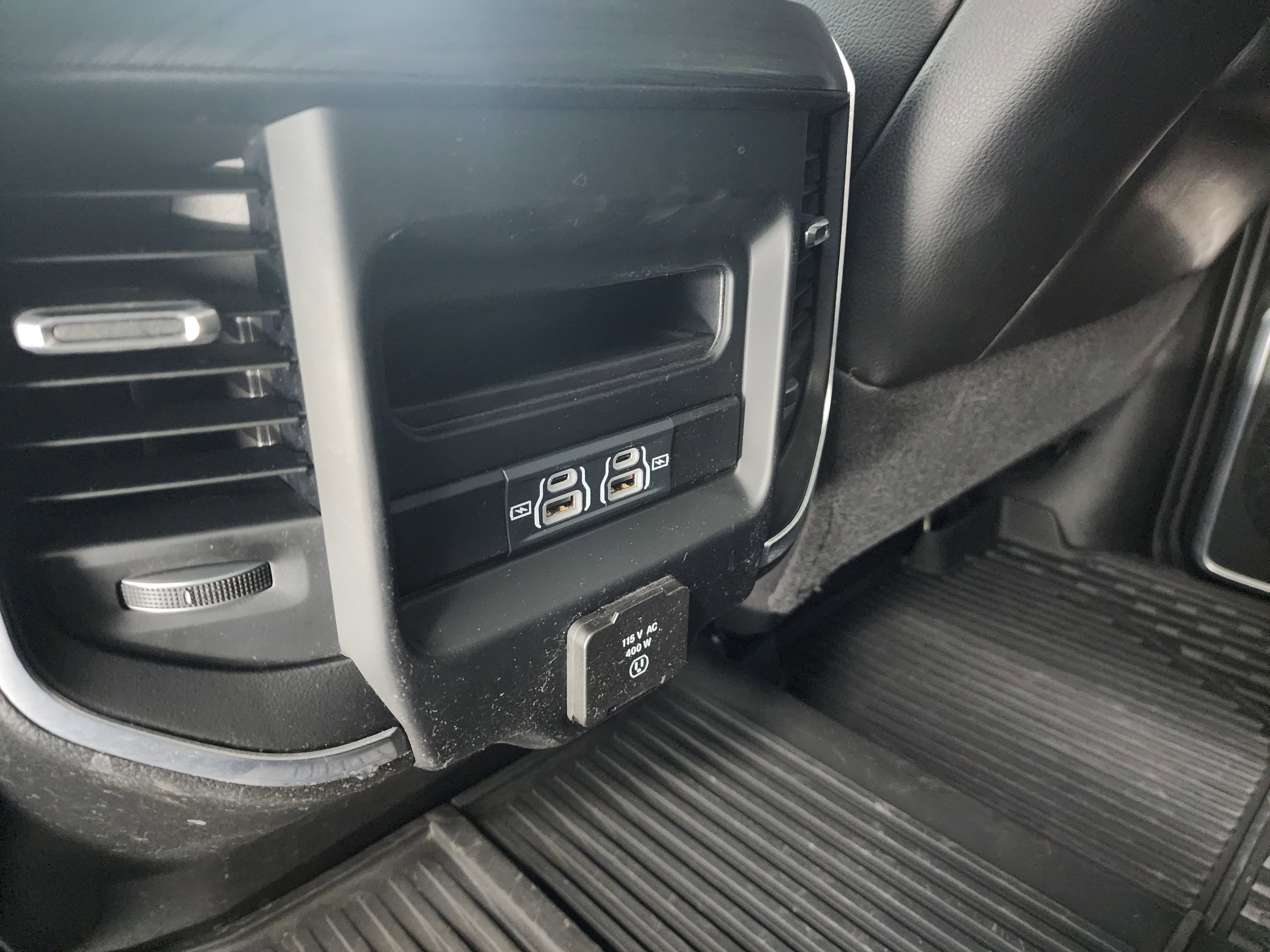 Used 2024 RAM 2500 Laramie w/ Night Edition image 34
