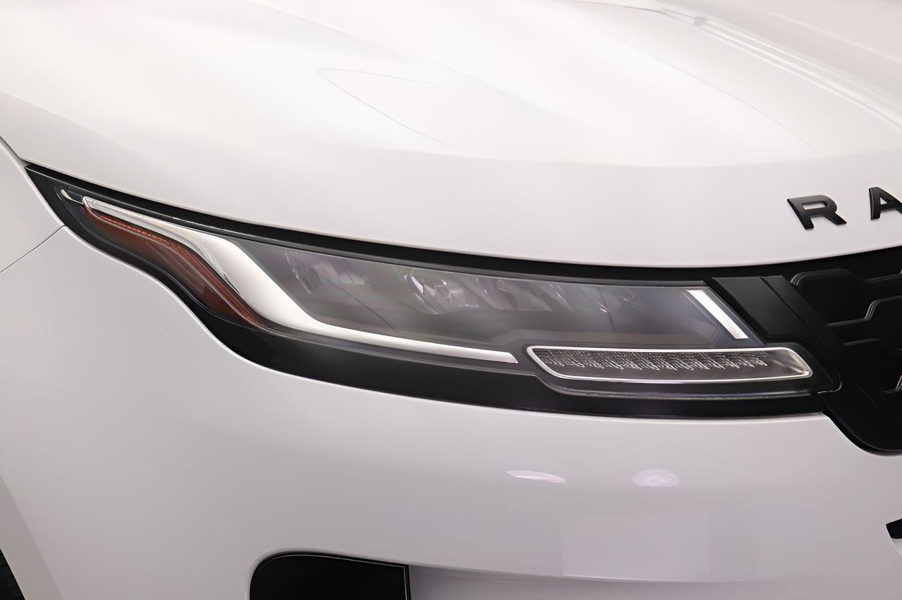 Used 2020 Land Rover Range Rover Evoque S image 25