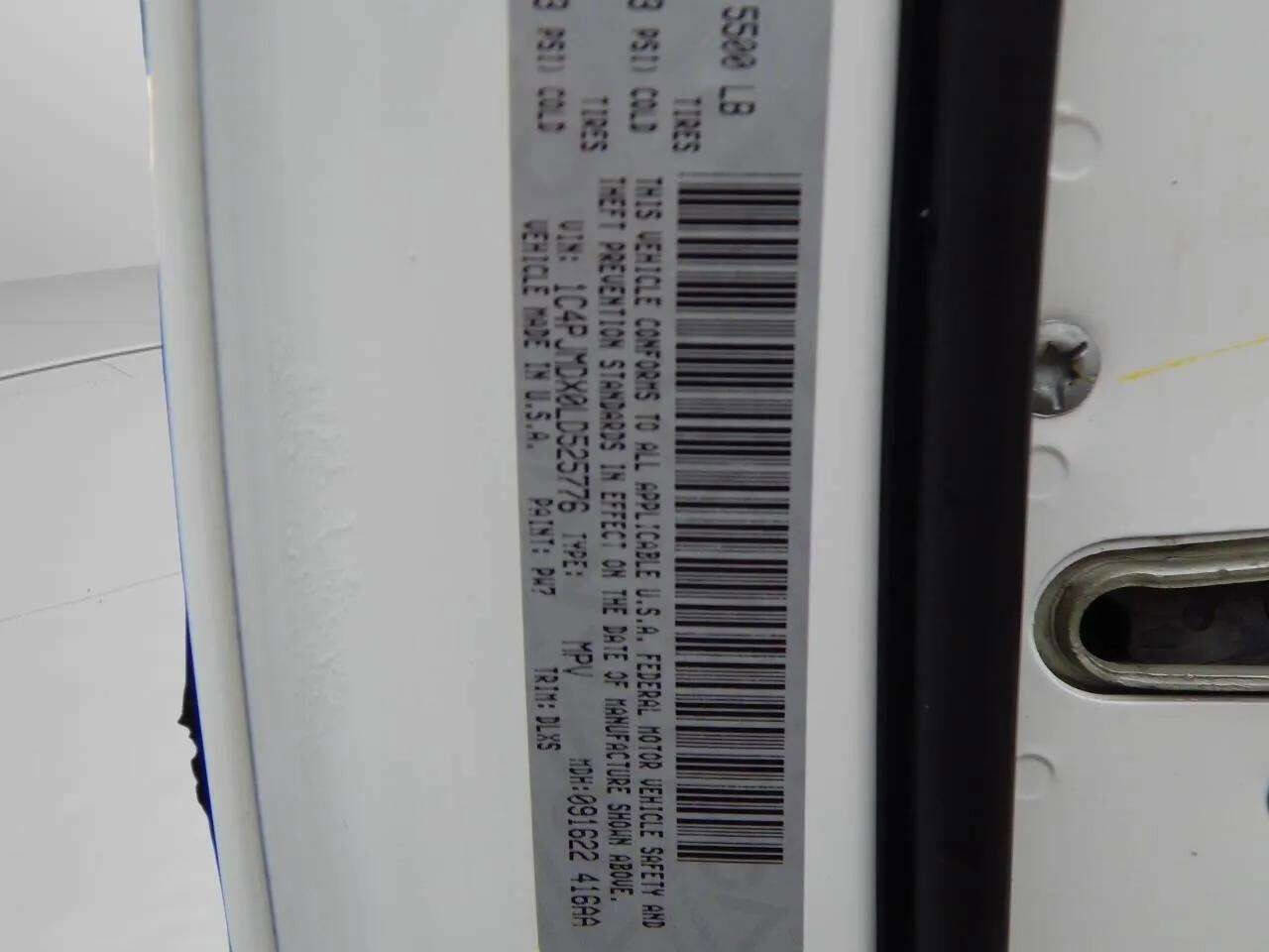 Used 2020 Jeep Cherokee Limited w/ Technology Group image 31