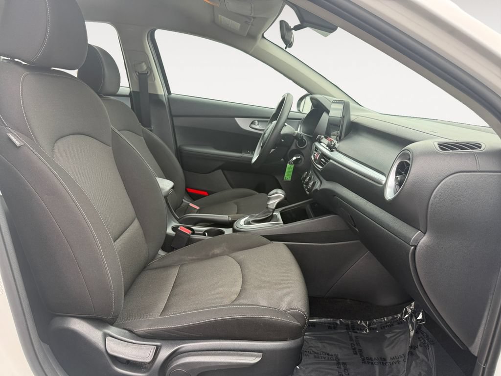 Used 2024 Kia Forte LXS FWD image 15