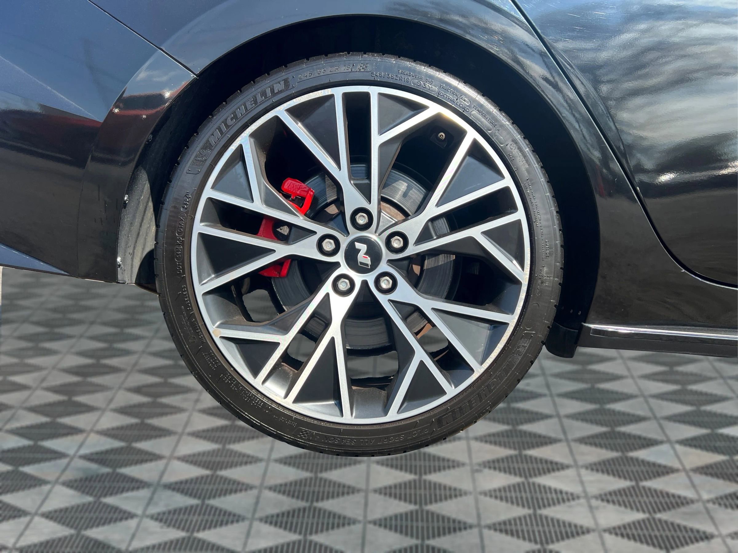 Used 2022 Hyundai Elantra N FWD image 21