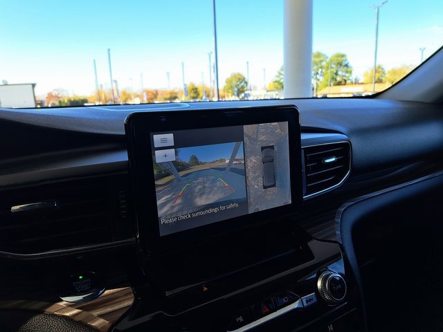 Certified 2021 Ford Explorer Limited w/ Equipment Group 301A image 11