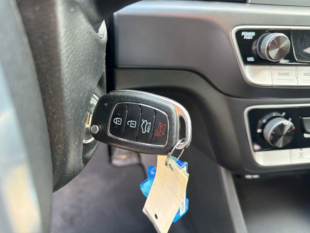 Used 2019 Hyundai Sonata SE image 30