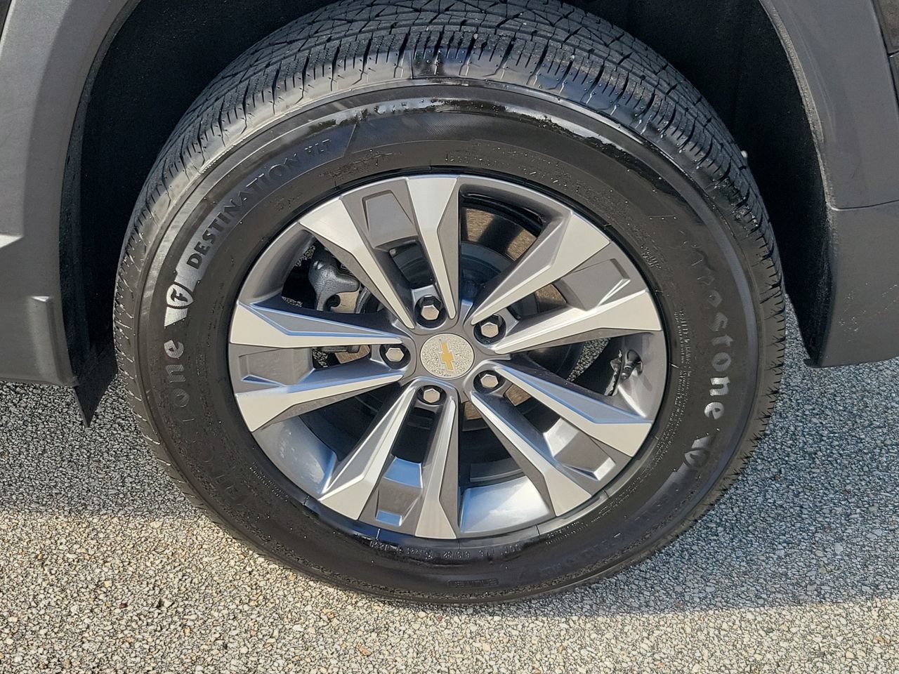 Used 2026 Chevrolet Equinox LT FWD image 5