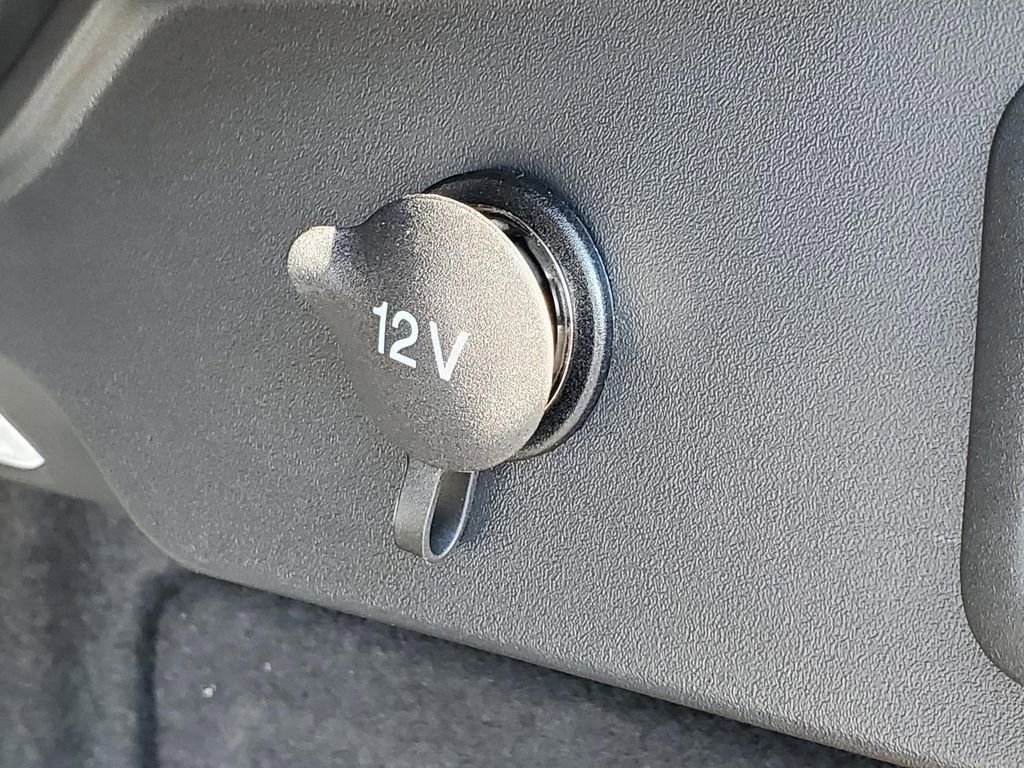 Used 2024 Jaguar F-PACE R-Dynamic S image 7